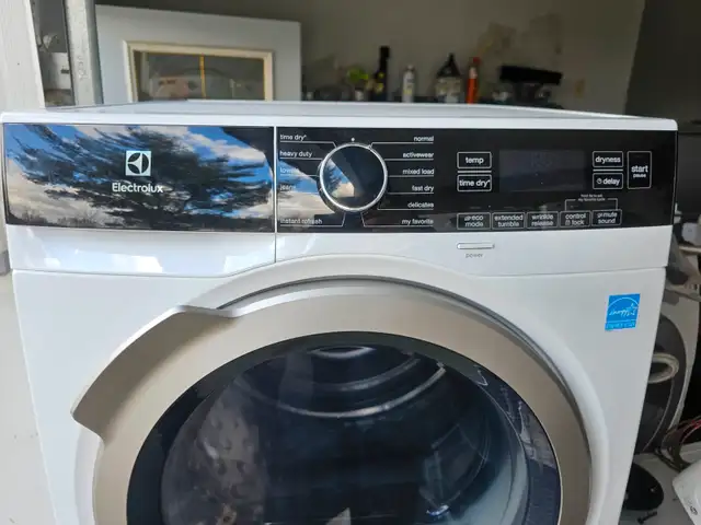 2024 Electrolux 24' White Stackable Washer Ventless Dryer Set - Photo 6