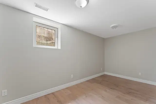 Basement for Rent in Brampton (Rooms Available)