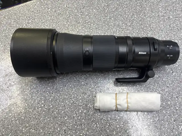 Nikon Nikkor Z 180-600MM F/5.6-6.3VR With Lens Hood And Cap