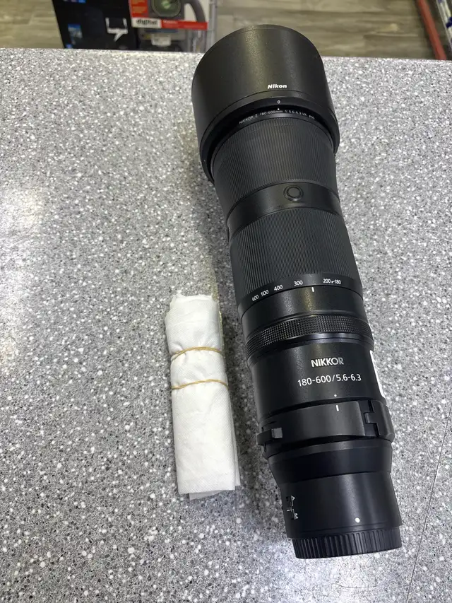 Nikon Nikkor Z 180-600MM F/5.6-6.3VR With Lens Hood And Cap - Photo 2