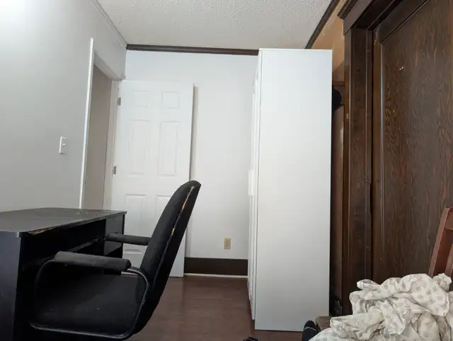 student room for rent-close to university and riverside - Photo 5