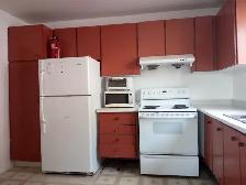 Rooms in Meadowlands Dr. near Carleton U & Algonquin College - Photo 5