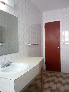 Rooms in Meadowlands Dr. near Carleton U & Algonquin College - Photo 10