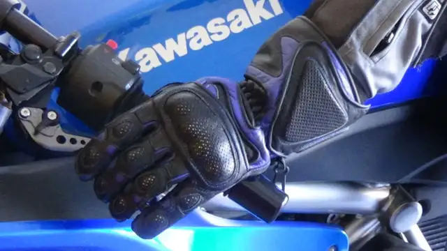 Men's Leather Gauntlet Racing Gloves ON SALE! - Photo 2