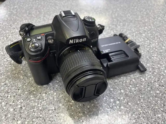 Nikon D7000 16.2MP DSLR 18-55 Lens