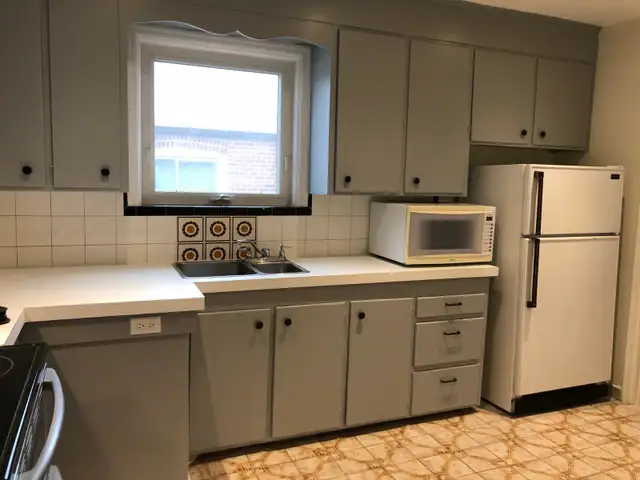 room for rent near Kennedy And Eglinton - Photo 3