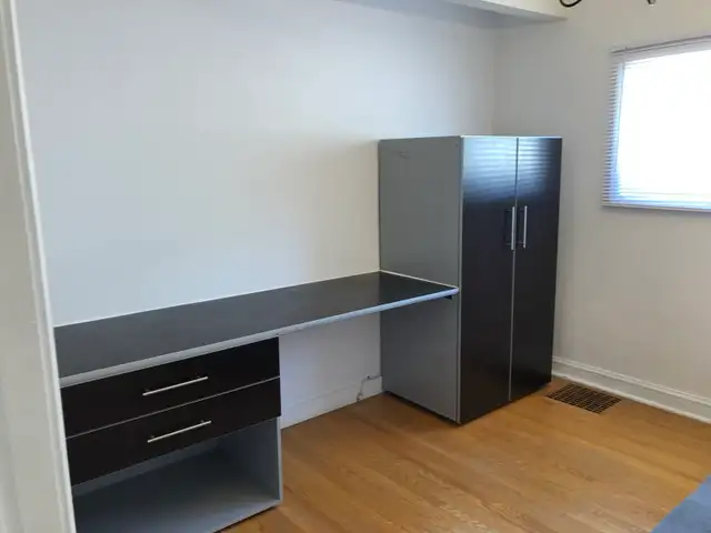 room for rent near Kennedy And Eglinton - Photo 4