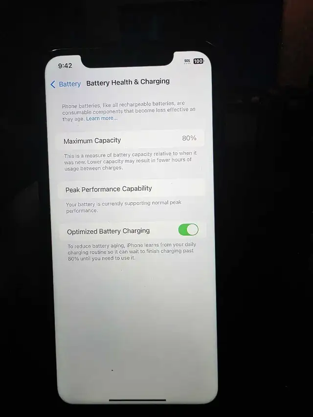 Black IPhone XR - Photo 4