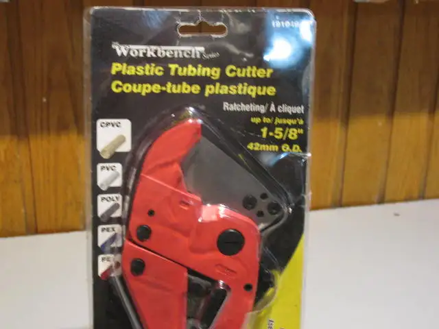 Racheting Plastic Tubing Cutter, BRAND NEW - Photo 2