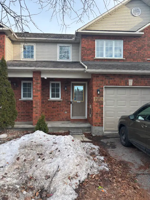 Summer Student Female Sublet (May 1 - August 31) $675 - Photo 2