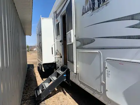 SENIOR OWNED - Photo 9