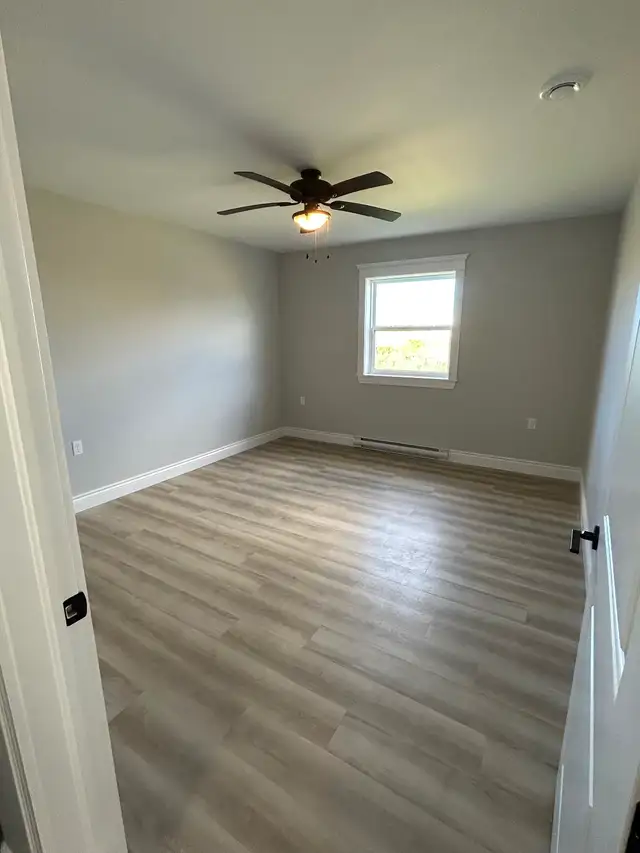 Senior Friendly Apartment - 2 Bedroom 1 Bathroom with Garage - Photo 4