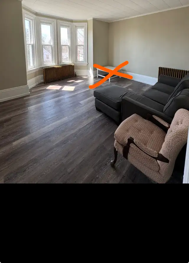 Free Sofa Sectional Apartment Size & OS Chair - Photo 3