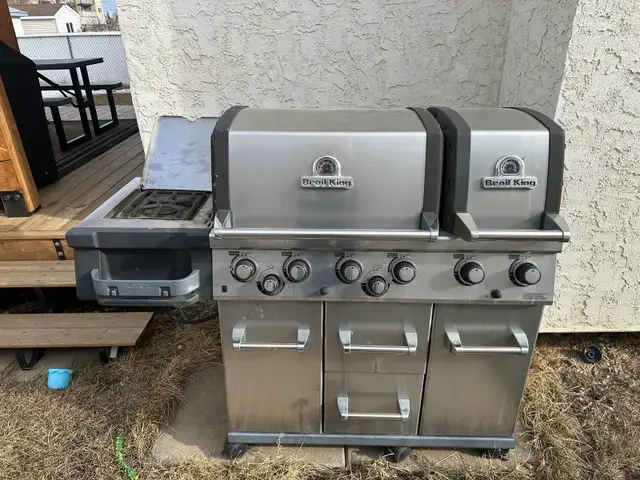 Free Broil King Barbecue