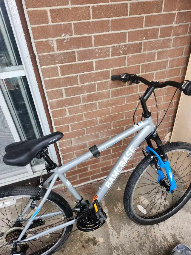 velo montagne 26 pouces un peu de rouille