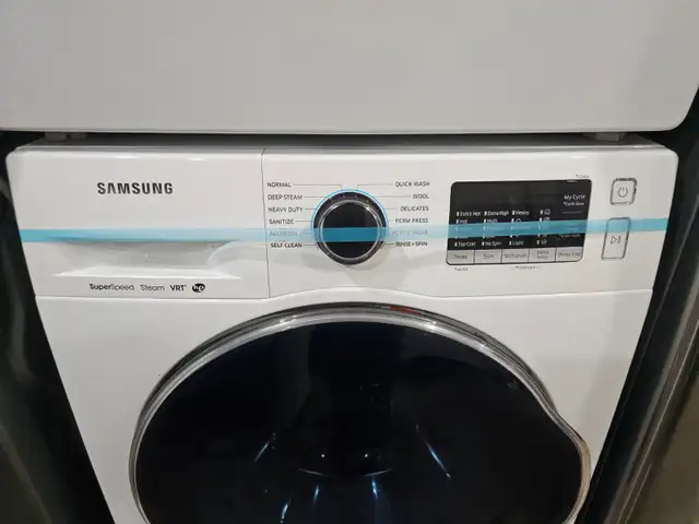 Apartment Size Samsung 24' White Stackable Washer & Dryer Set - Photo 3