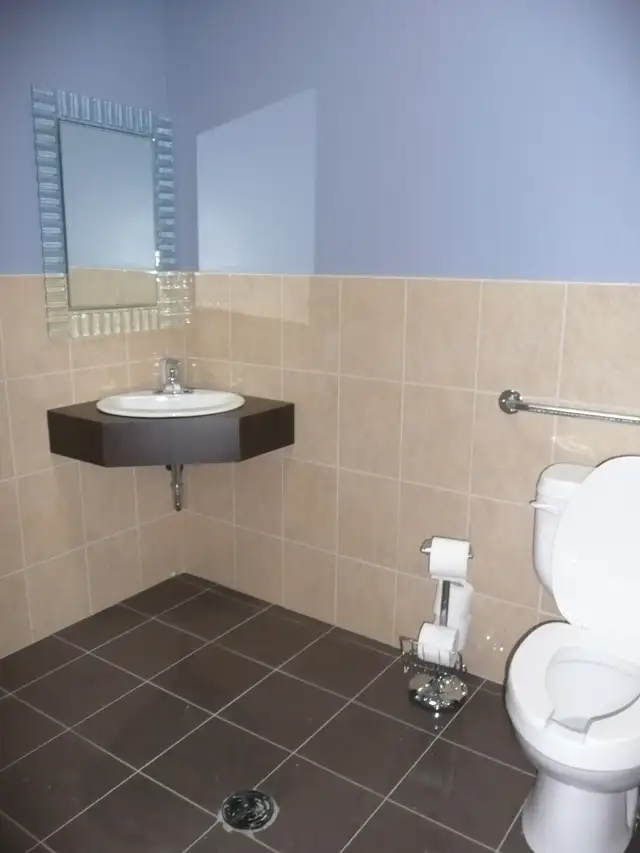 OFFICE AVAILABLE  – Professional, Private, Available Immediately - Photo 9