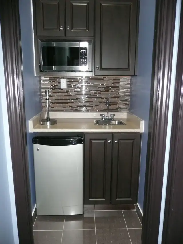 OFFICE AVAILABLE  – Professional, Private, Available Immediately - Photo 10