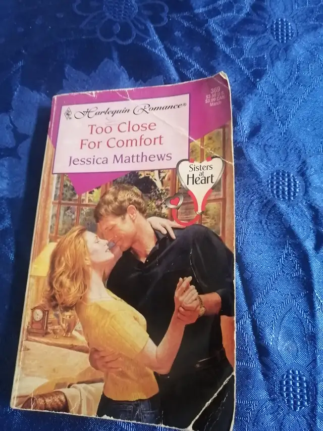 Novel's $5 each - Photo 7