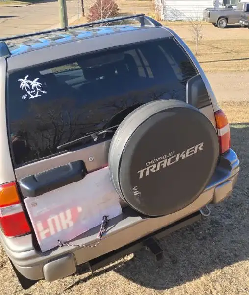 2003 Chevy Tracker 5 speed Standard 4X4 - Photo 9