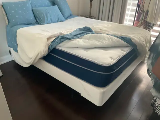 LIT ET BASE EN METAL QUEEN NEUF - Photo 3