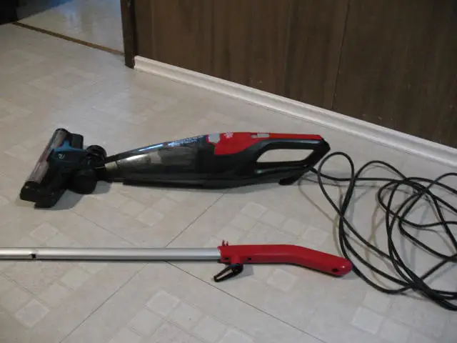 Dirt Devil 2 in 1 LITE Corded Vaccuum Cleaner - Photo 9