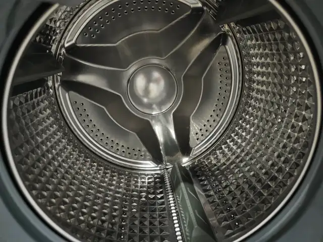 WOW GE 24' White Front-Load Stackable Washer Electric Dryer Set - Photo 4