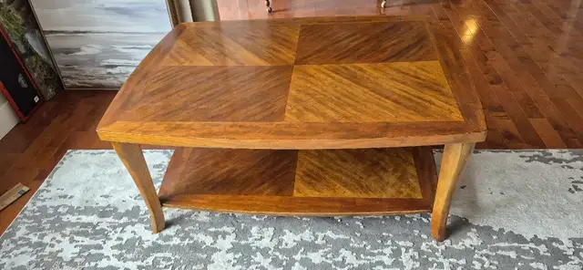 Beautiful matching living room tables for for sale. - Photo 3