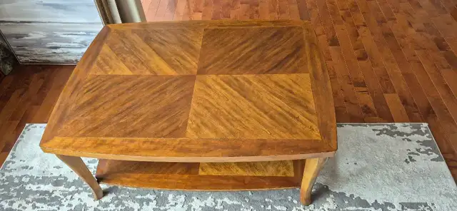 Beautiful matching living room tables for for sale. - Photo 4