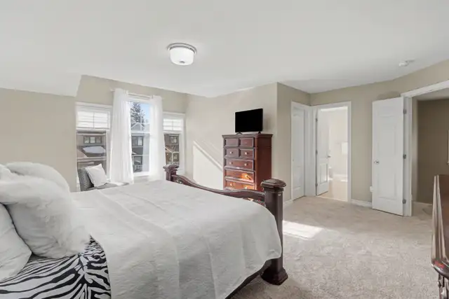 OPEN HOUSE APR 12 2-4PM - 4 2 bdrm   loft, 182 Helen Rapp - Photo 6