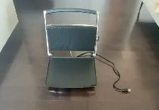 PRESSEUR POUR SANDWICK NEUF