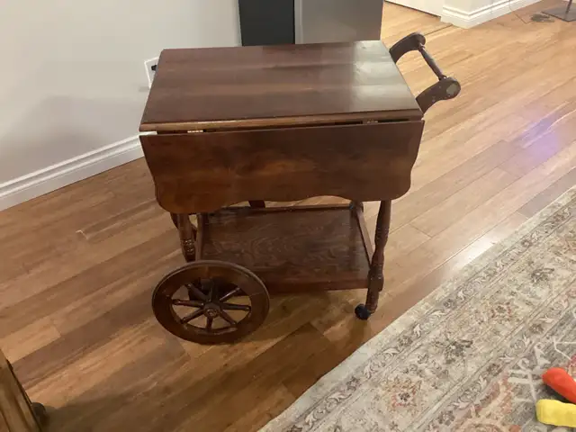 Antique Wooden Tea Wagon - Photo 3