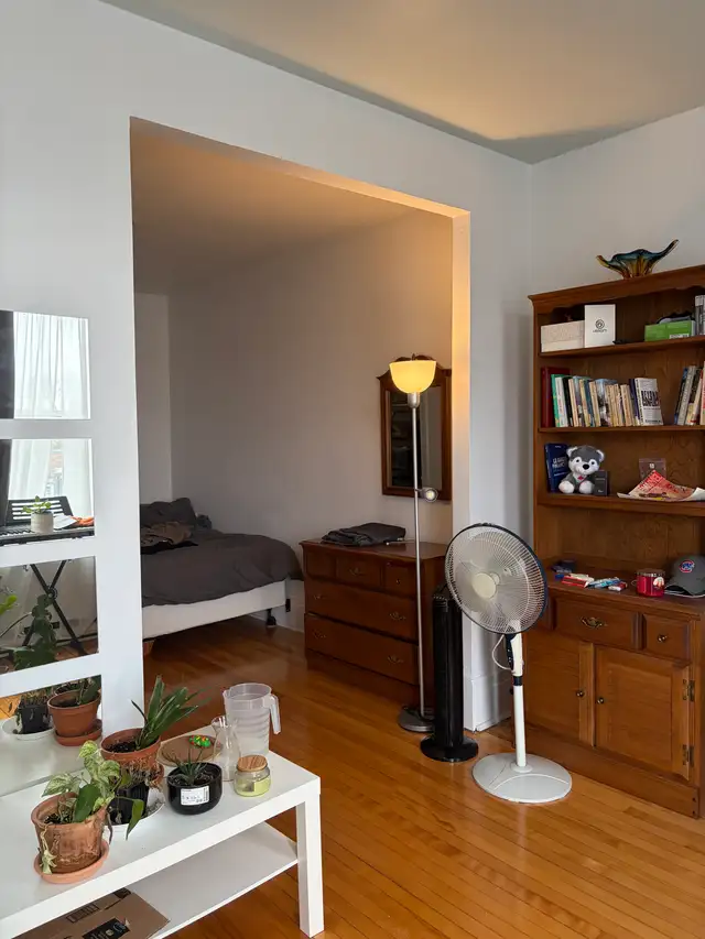 4 1/2 tout équipé à sous-louer pour un mois - Photo 2