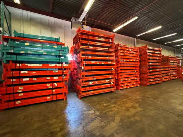 CANADIAN MADE PALLET RACKING. - Photo 2