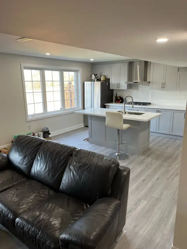 North Oshawa House 4 Bedroom-3.5 Bath - Photo 5