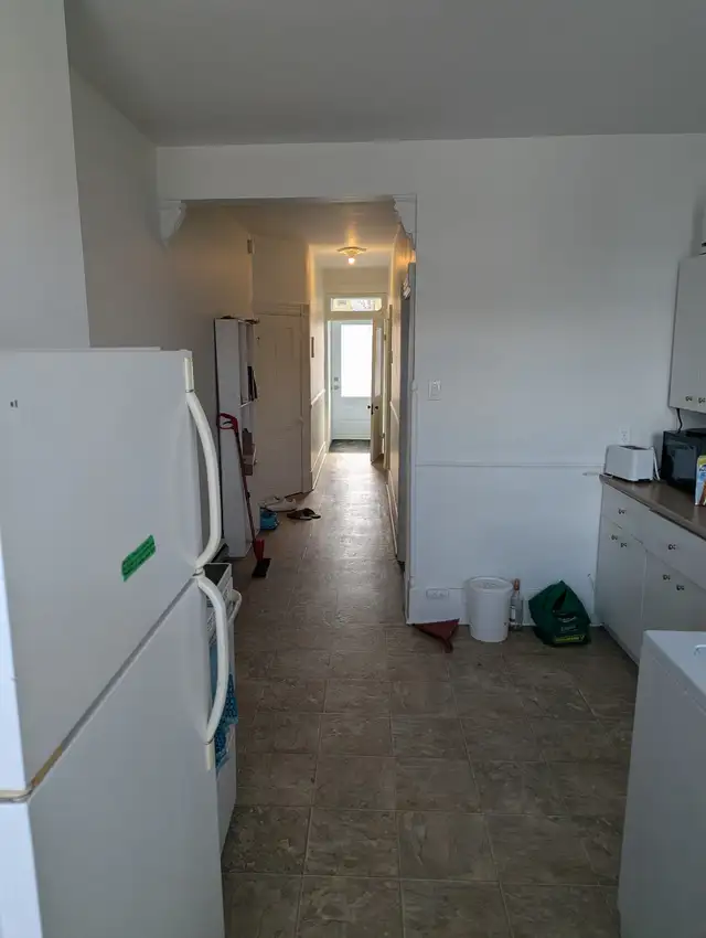 3 1/2 à louer 1 juillet - Photo 2