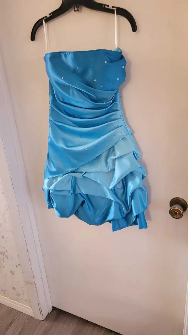 Light Blue Cocktail Dress Size 4 - Photo 2