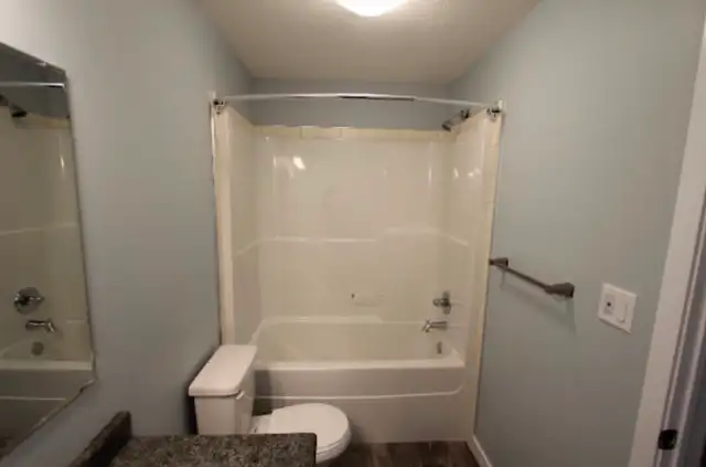 1 bedroom basement suite for rent - Photo 3