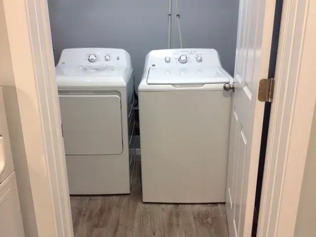 1 bedroom basement suite for rent - Photo 10