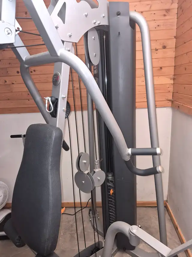 Universal gym work all muscles - Photo 3