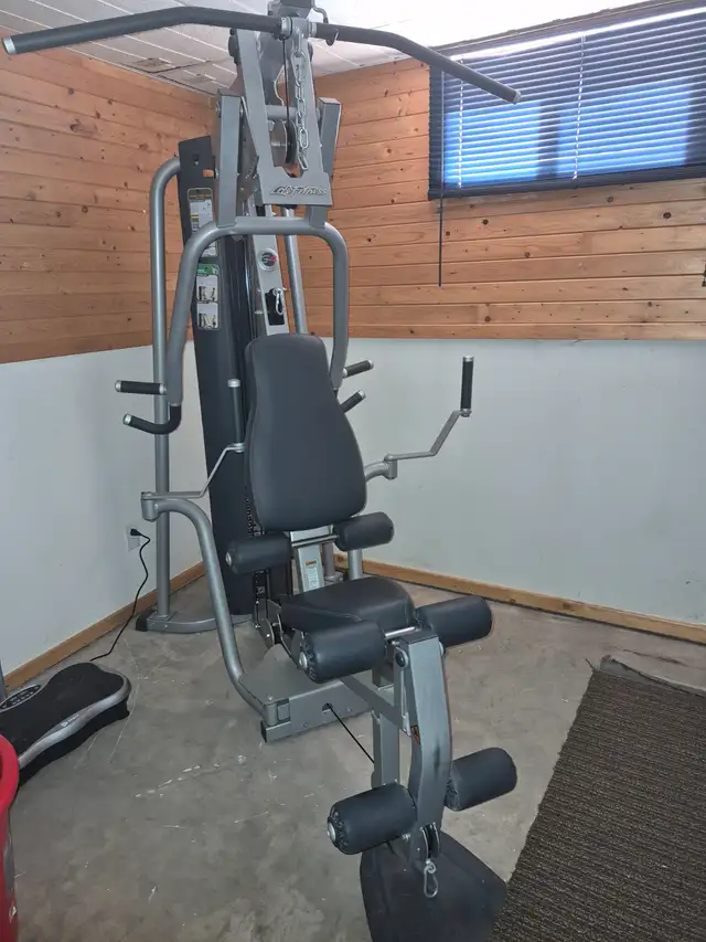 Universal gym work all muscles - Photo 5