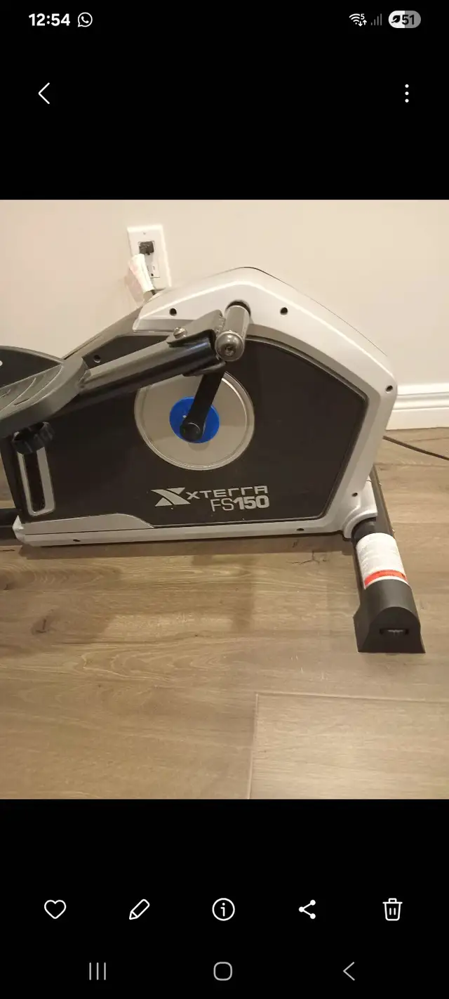 Elliptical machine - Photo 2