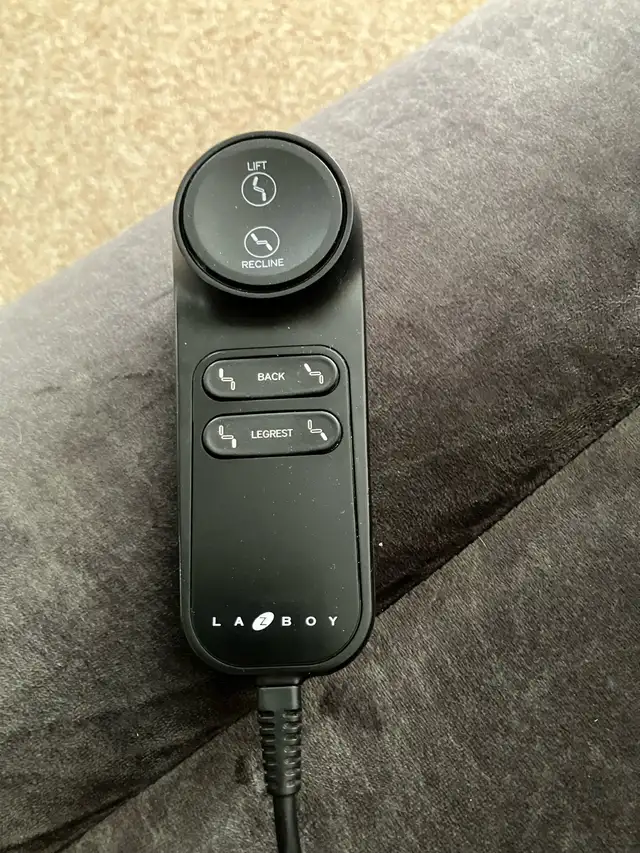 La Z Boy  Recliner Lift Chair - Photo 4