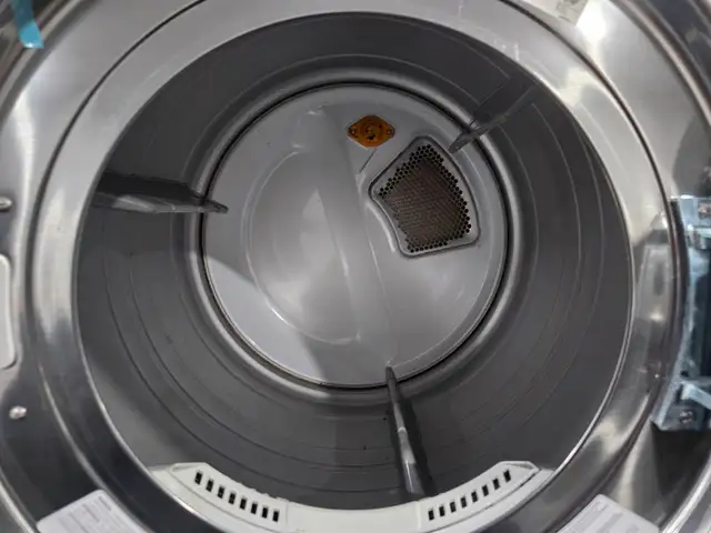 LG Stainless Steel 27' Front-Load Stackable Washer & Dryer Set - Photo 7