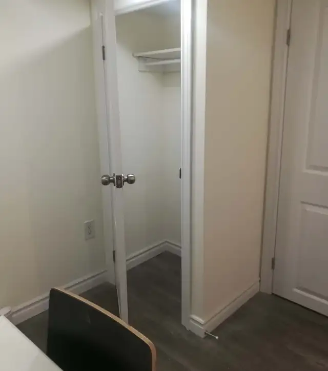 @ Bloor, Christie TTC, Private Basement room to rent-2Min to TTC - Photo 2