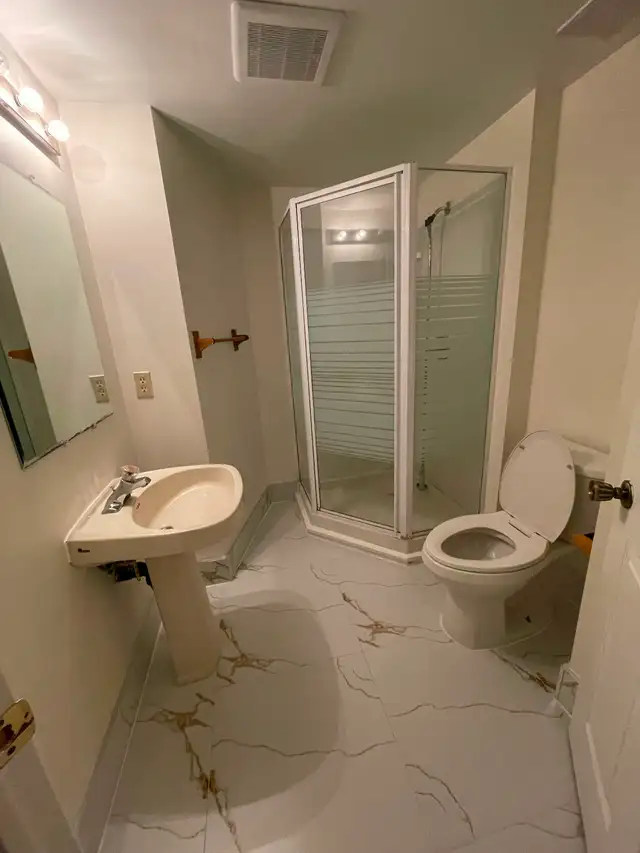 ONE- BEDROOM BASEMENT FOR RENT - Photo 5