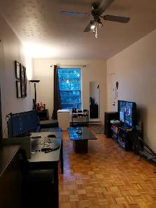 Appartement grand 3 et demi au troisième étage près du métro PIX