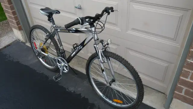 Men Mountain Bicycle - Photo 2