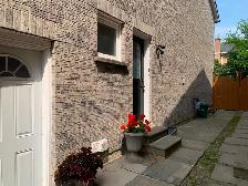 Rental Two  Bedroom Gorgeous  Unit Richmond Hill