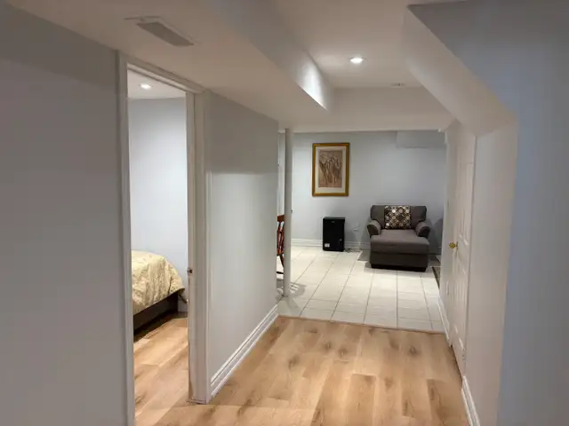 Rental Two  Bedroom Gorgeous  Unit Richmond Hill - Photo 7